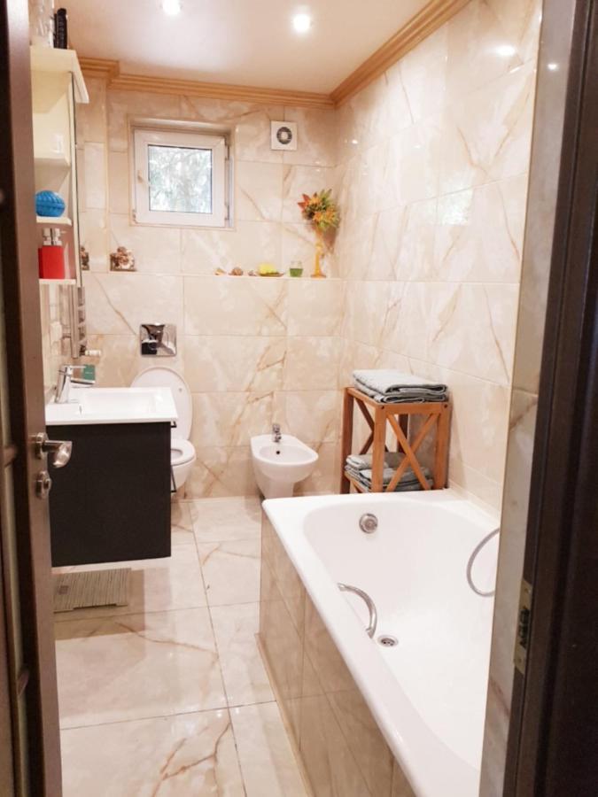 Classic Apartment Jūrkalne Εξωτερικό φωτογραφία